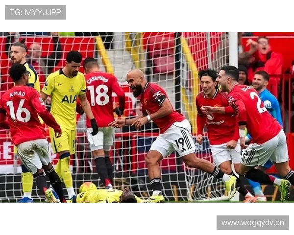 曼联更衣室矛盾再度曝光，内部稳定性面临考验，对赛季走势形成制约