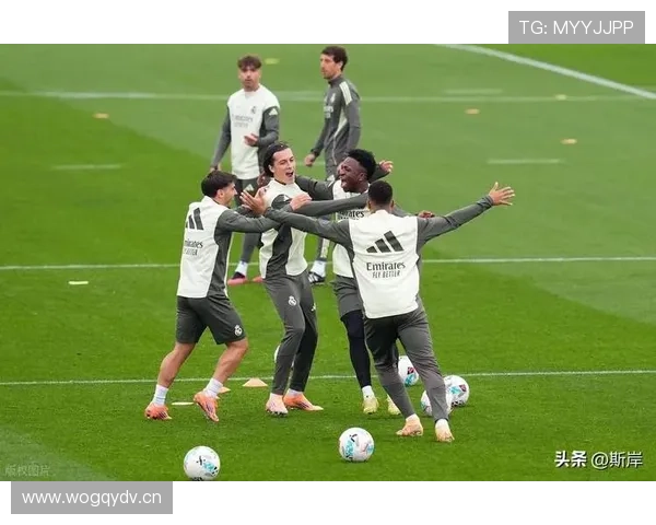 瓦伦西亚管理层决策争议，球队稳定性面临考验